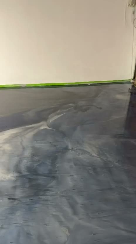 Metallic epoxy pour by King of Seal — clip 2 thumbnail